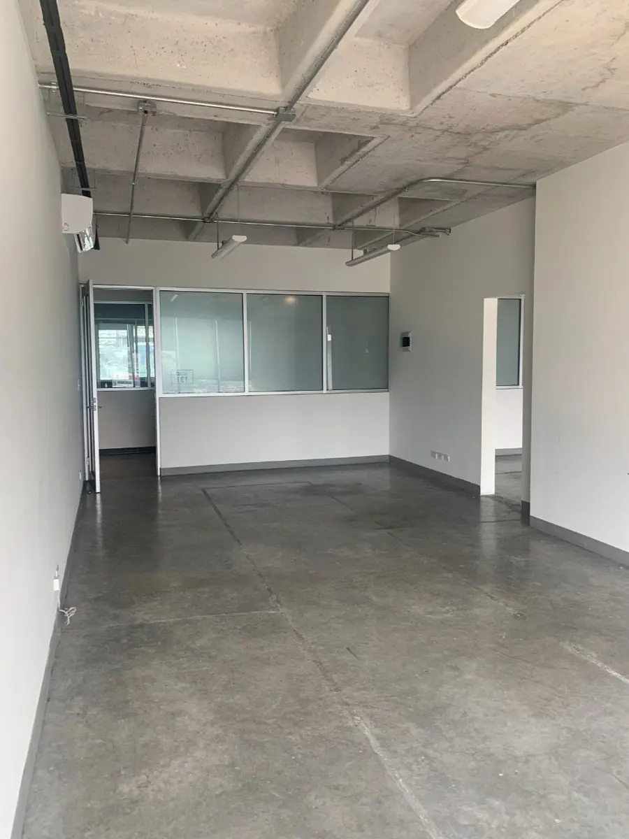 Oficina en renta en Empleados Sfeo, Monterrey — foto 1 de 14