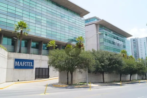 OFICINA ACONDICIONADA RENTA TORRE MARTEL II NIVEL 2
