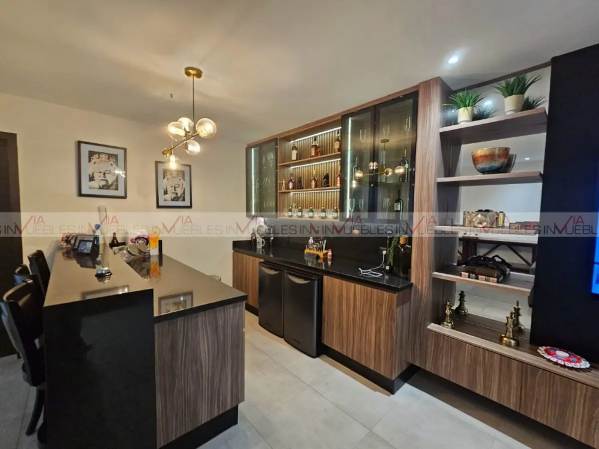 Casa en venta en Cumbres Providencia, Monterrey — foto 1 de 9