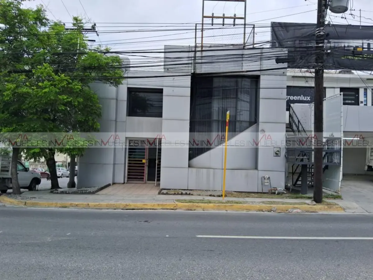Local en renta en Las Cumbres, Monterrey — foto 1 de 11