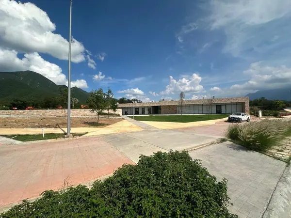 Terreno en venta en El Yerbaniz, Santiago — foto 2 de 8