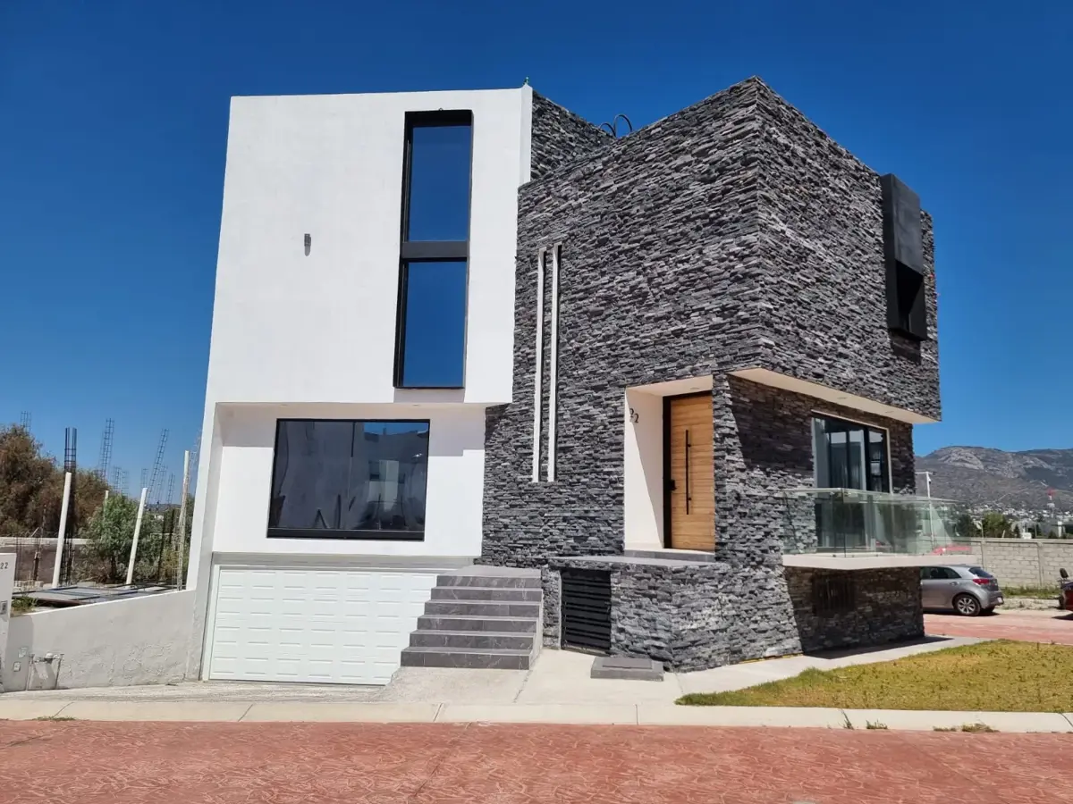 Casa en venta en Quinta la Concepción, San Agustín Tlaxiaca — foto 1 de 31