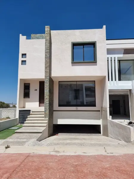 CASA EN VENTA EN LOS FRAILES RESIDENCIAL PACHUCA