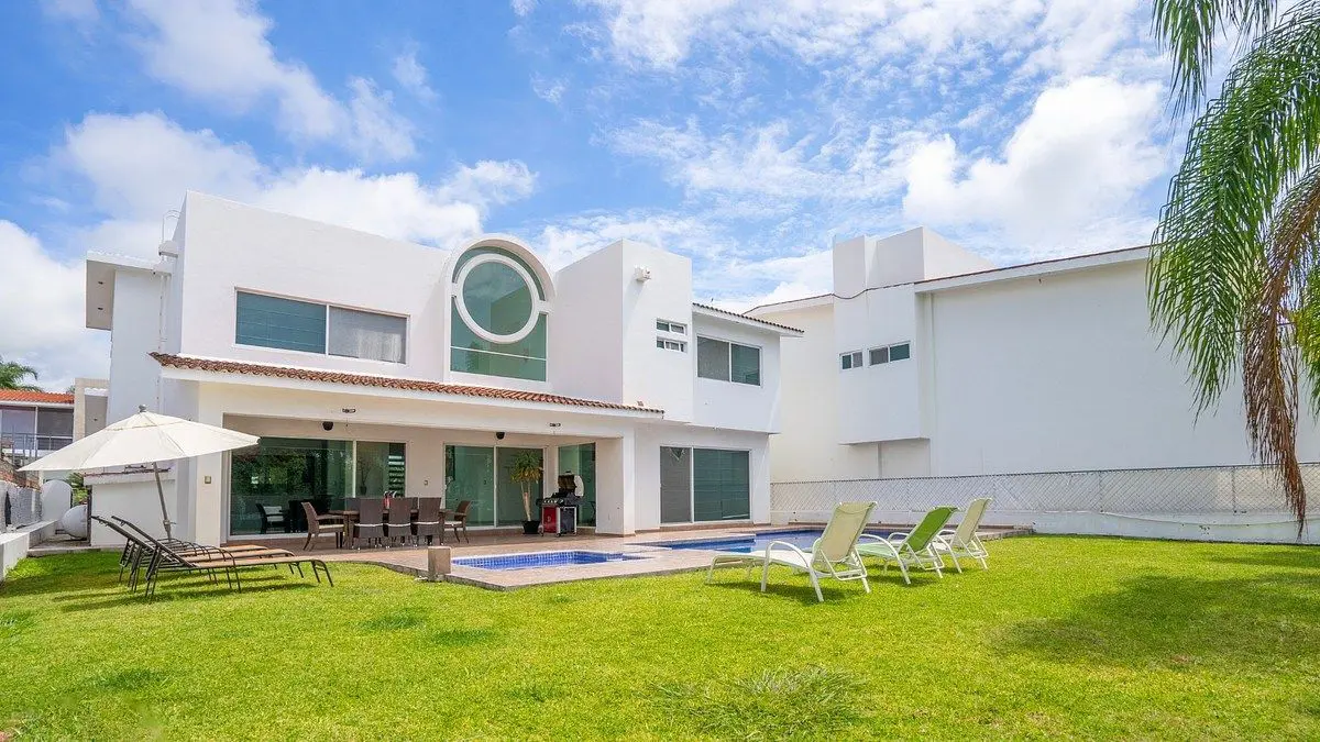 Casa en venta en Lomas De Cocoyoc, Yautepec — foto 1 de 18