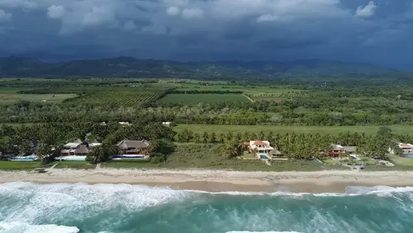 TERRENO EN VENTA A PIE DE PLAYA, COLOTEPEC OAXACA
