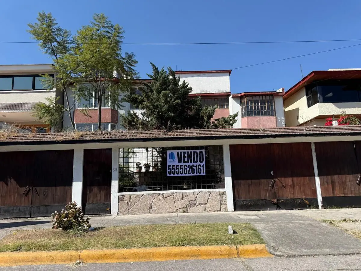 Casa en venta en Ciudad Satelite, Naucalpan de Juárez — foto 1 de 19
