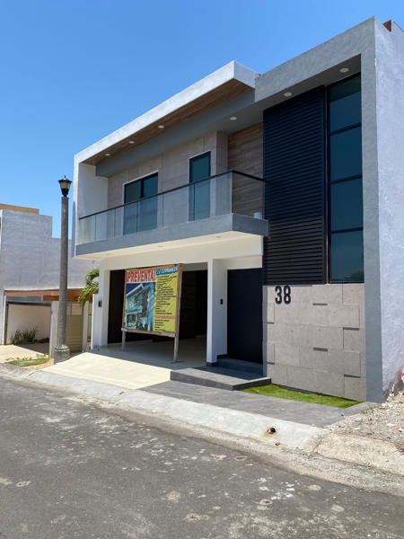 Casa nueva en venta con alberca fraccionamiento Lomas Residencial Riviera Veracruzana