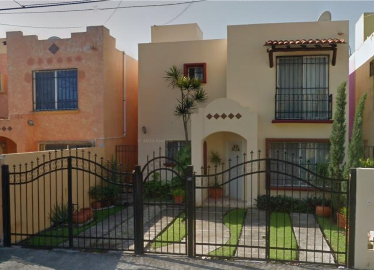 Casa en venta en Paseos del Sol (Supermanzana 205), Benito Juárez — foto 1 de 17