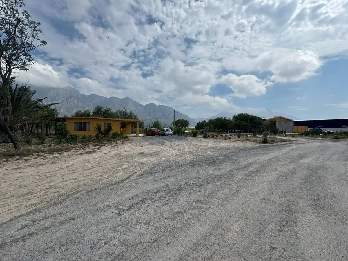 Terreno en venta en Valle de San Blas, García — foto 1 de 10