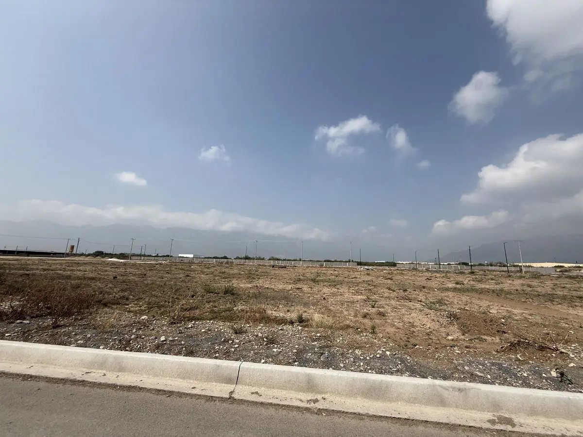 Terreno en venta en Paseo del Parque, Santa Catarina — foto 1 de 3