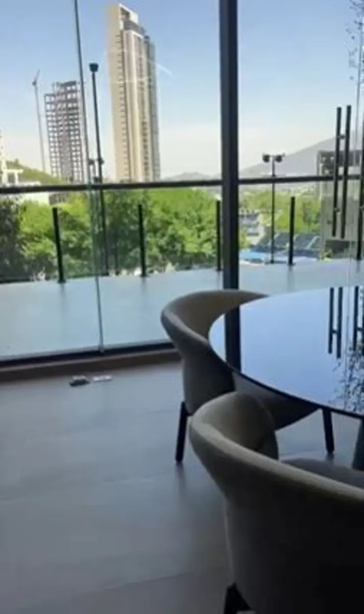 Departamento en venta en Del Paseo Residencial, Monterrey — foto 1 de 9