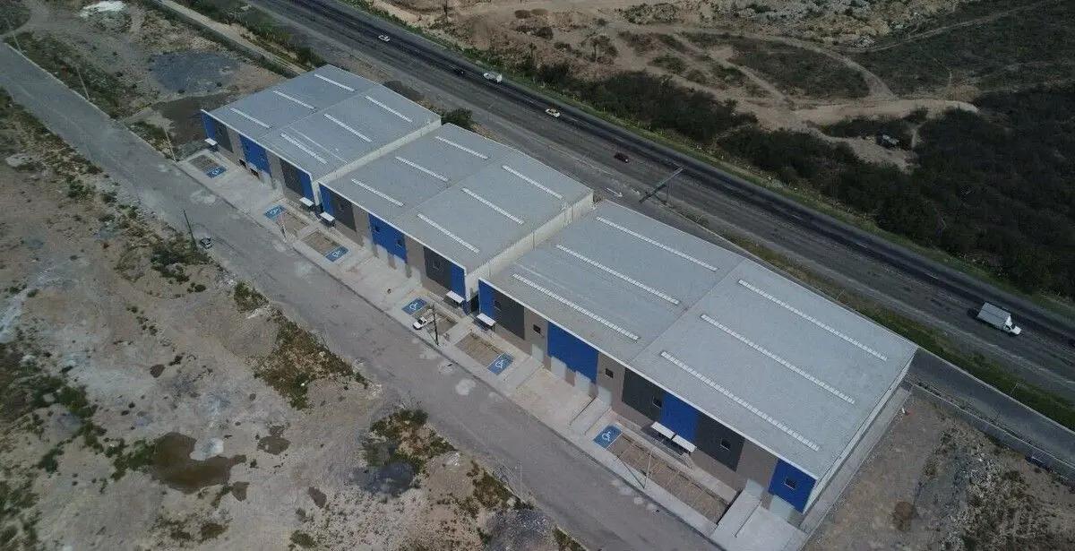 Bodega en renta en Dominio Cumbres, García — foto 1 de 5