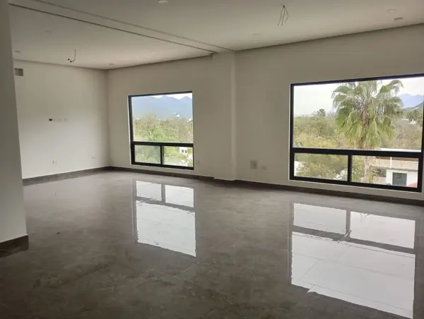 Casa Nueva en Venta Carretera Nacional Fraccionamiento Privado