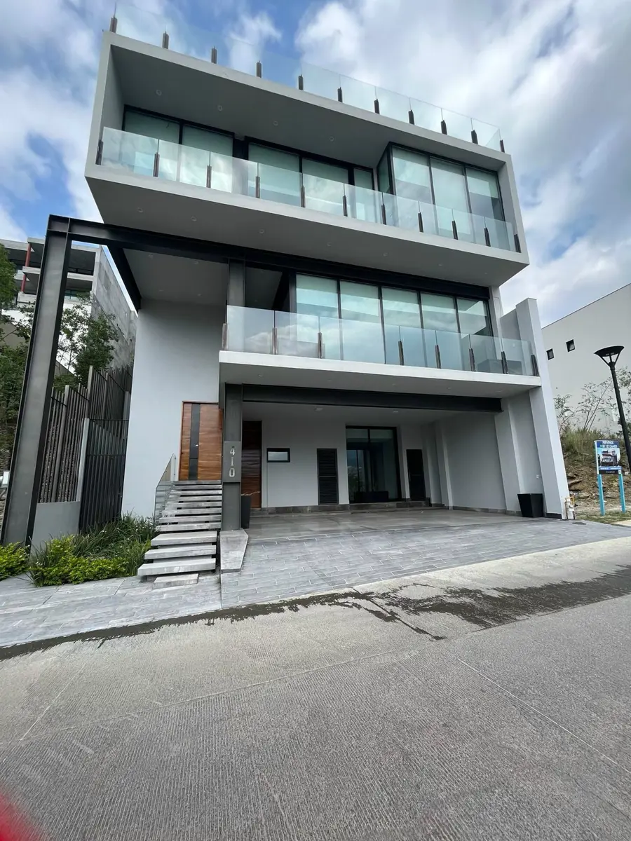 Casa en venta en Balcones del Campestre, San Pedro Garza García — foto 1 de 25