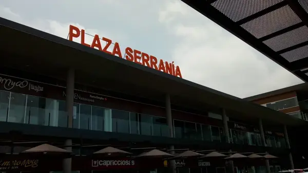 Locales Comerciales en Renta en Plaza Serranía, Cumbres, Monterrey