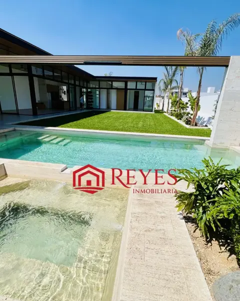 Casa en venta en Lomas de Cocoyoc, Atlatlahucan — foto 2 de 23