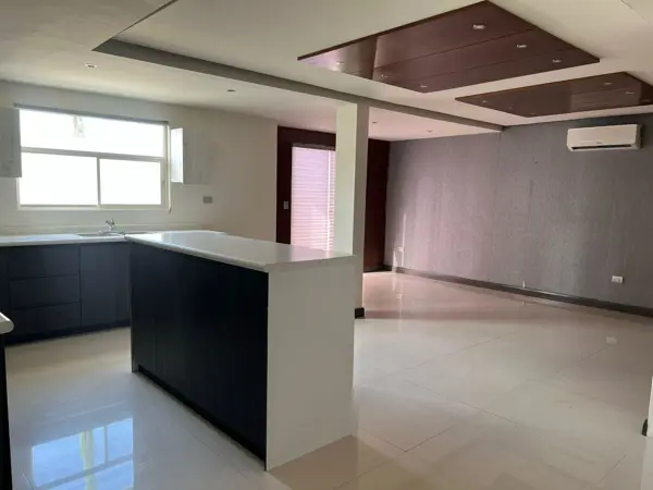 Casa en venta en Las Lomas, García — foto 2 de 28