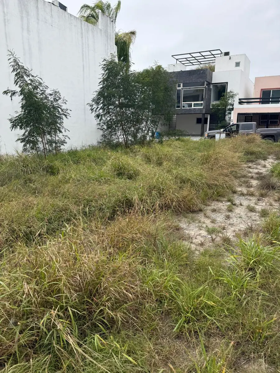 Terreno en venta en Las Cruces Residencial Club de Golf, Apodaca — foto 1 de 3