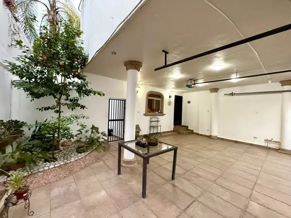 Casa en venta en Colonial Cumbres, Monterrey — foto 2 de 22