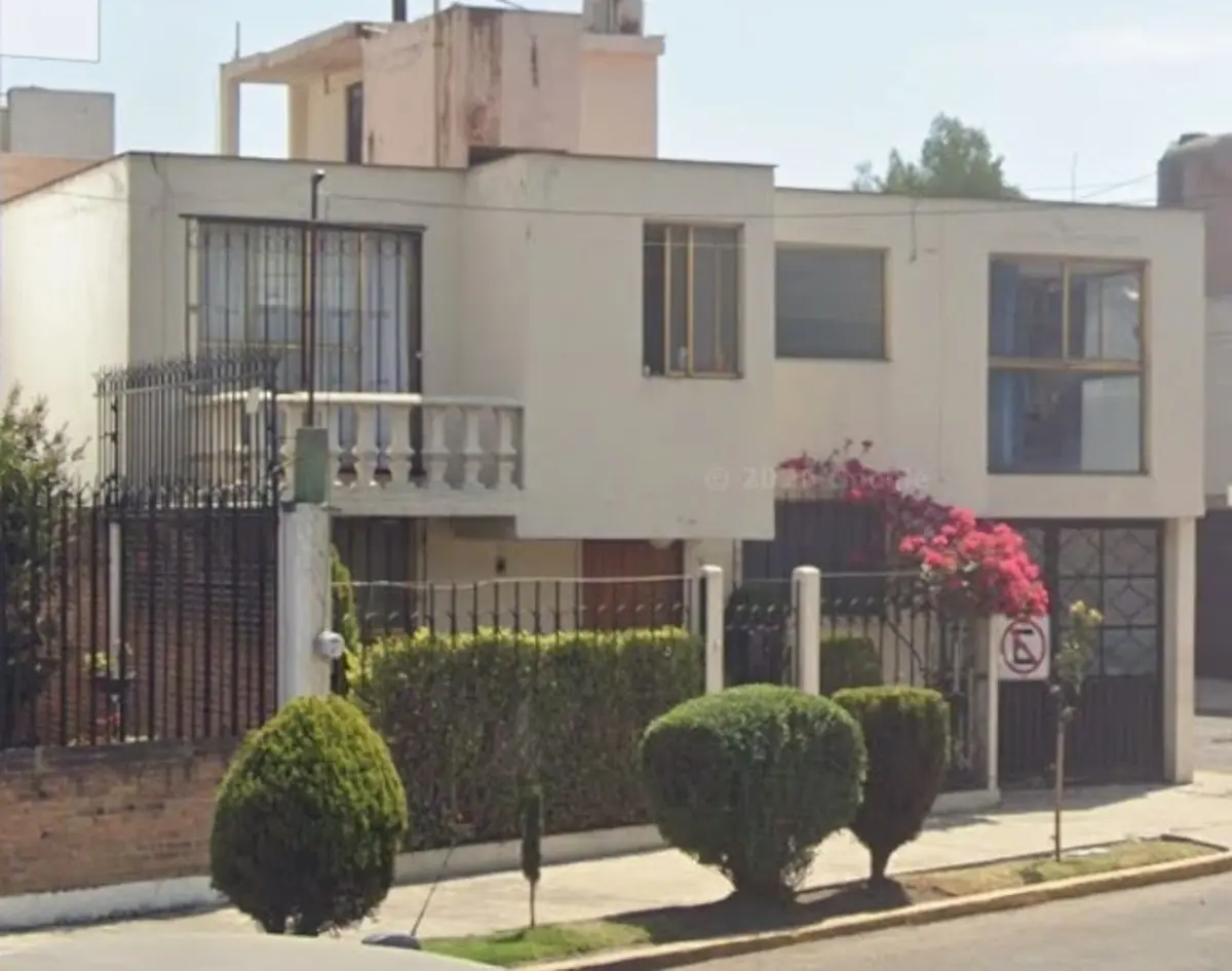 Casa en venta en Universidad, Toluca — foto 1 de 9