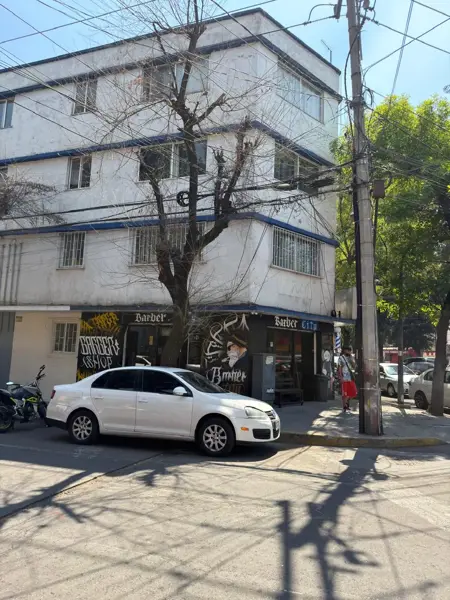 Se vende edificio en alcaldía Cuahutemoc col .peralvillo