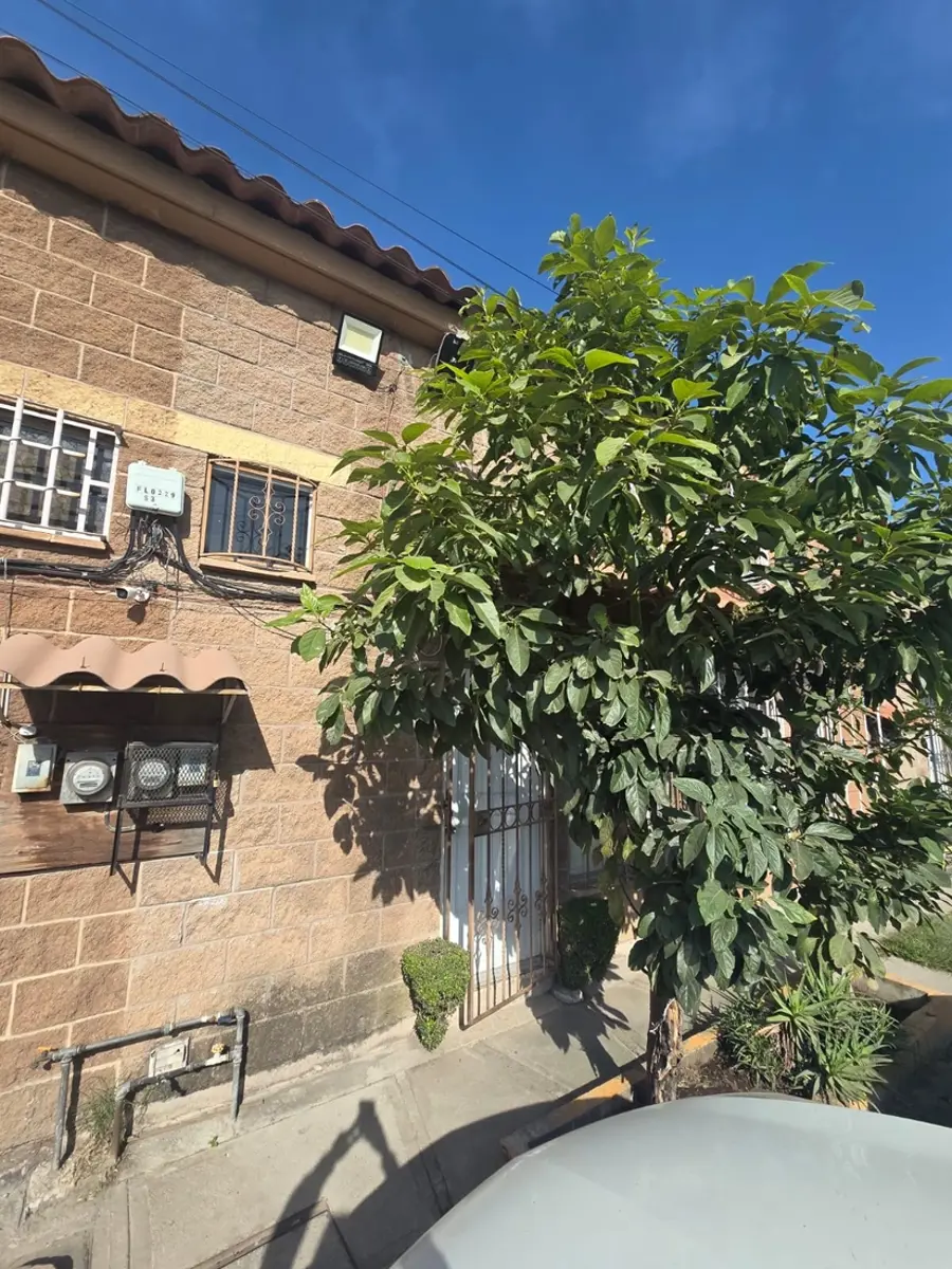 Casa en venta en San Francisco Coacalco (Sección Hacienda), Coacalco de Berriozábal — foto 1 de 28