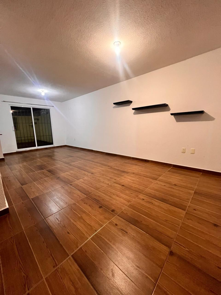 Casa en venta en Real Toledo, Pachuca de Soto — foto 2 de 43
