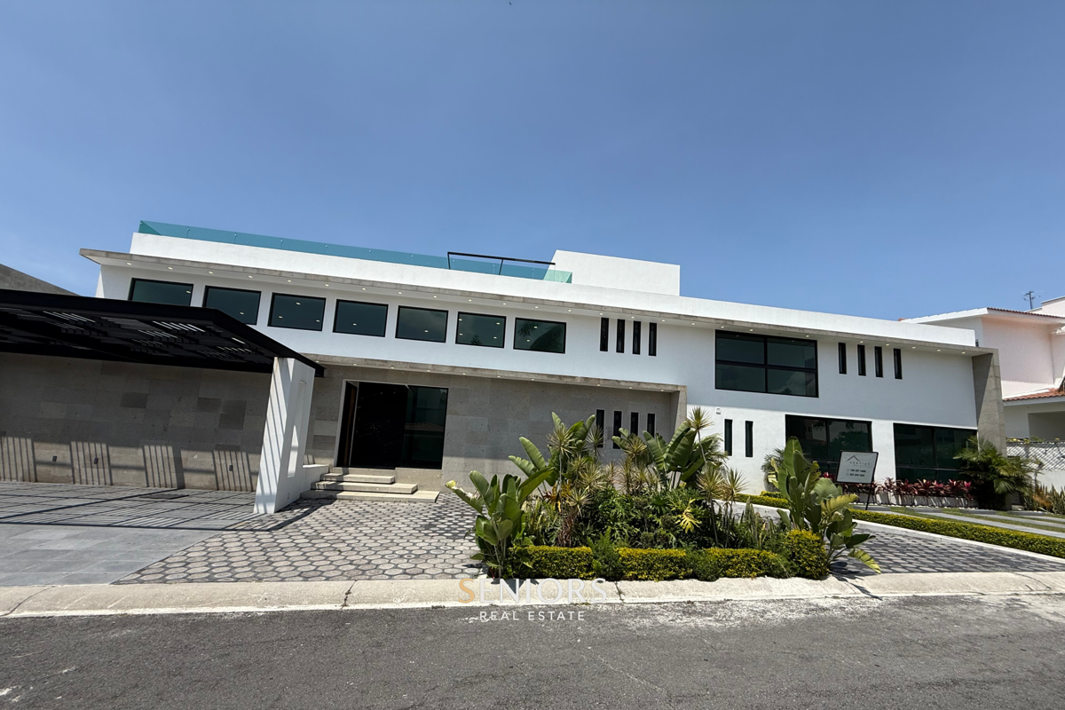 Casa en venta en Lomas de Cocoyoc, Atlatlahucan — foto 1 de 16