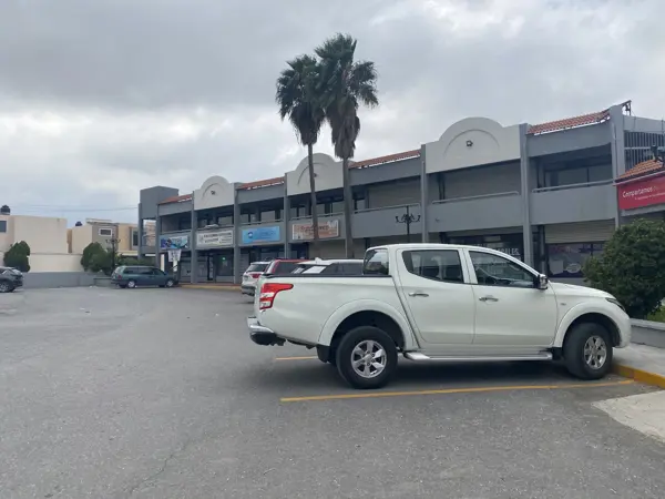 Local comercial en renta - Plaza Comercial la Fuente