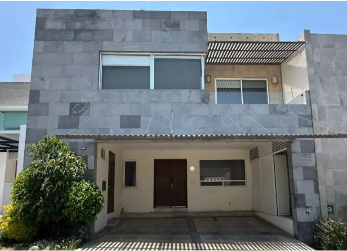 Casa en venta en Lomas de Angelópolis II, San Andrés Cholula — foto 1 de 31