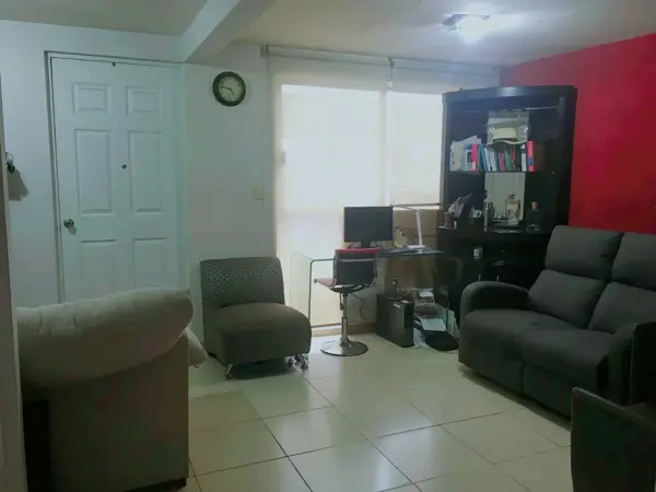 Departamento en venta en Colonia 8 de Agosto. Excelente ubicacion.