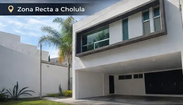 Casa en venta en la Recta a Cholula de 5 recamaras una en planta baja Casa en venta en la Recta a Cholula de 5 recamaras una en planta baja