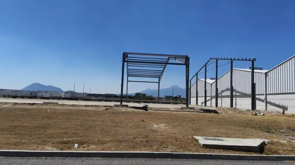 NAVE EN RENTA de 3,094.09 m2  EN ZONA AUDI, PUEBLA