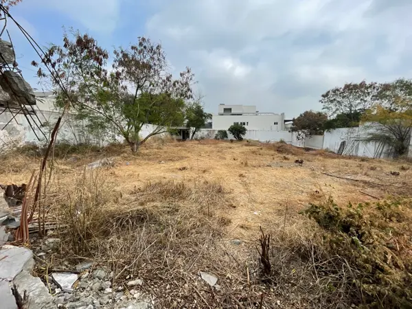 Terreno en venta en Del Valle, San Pedro Garza García — foto 2 de 2