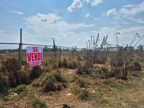 Terreno en venta en Llano Grande (El Salitre), Metepec — foto 2 de 4