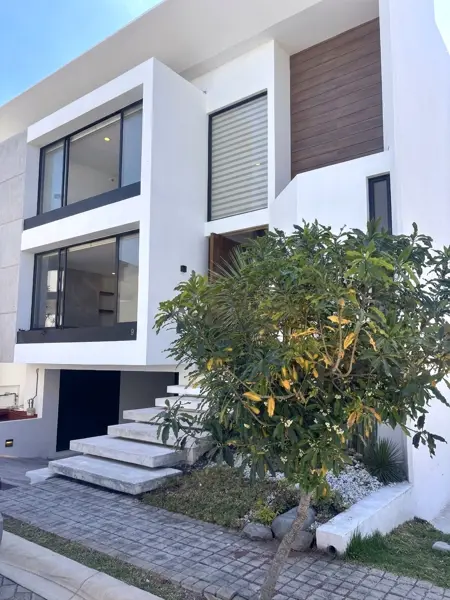 CASA EN VENTA EN PARQUE CHIAPAS, LOMAS DE ANGELÓPOLIS III. CASA EN VENTA EN PARQUE CHIAPAS, LOMAS DE ANGELÓPOLIS III.
