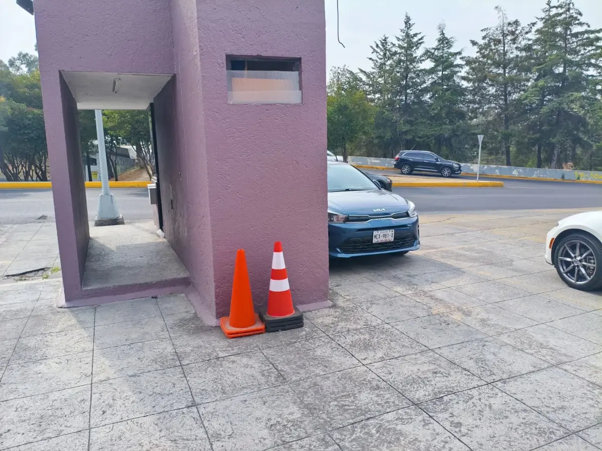 Oficina en venta en Jardines de Satelite, Naucalpan de Juárez — foto 1 de 16