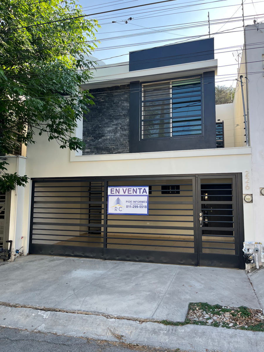 Casa en venta en Galerías del Camino Real Segundo Sector, Guadalupe — foto 1 de 26
