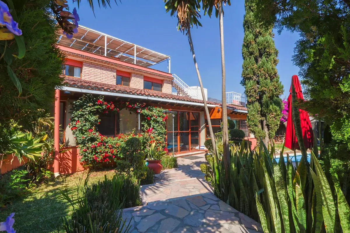 Casa en venta en San Miguel, Tepoztlán — foto 1 de 48
