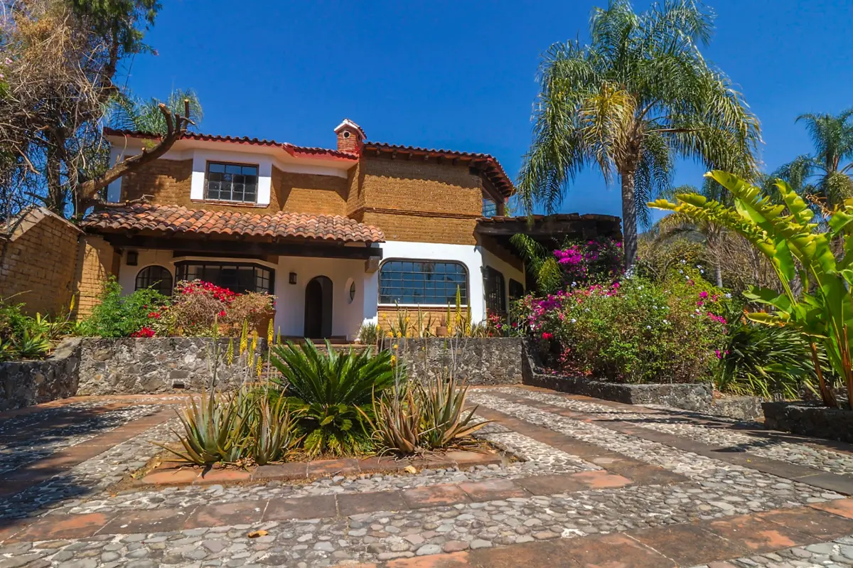 Quinta en venta en San Juan Tlacotenco, Tepoztlán — foto 1 de 48