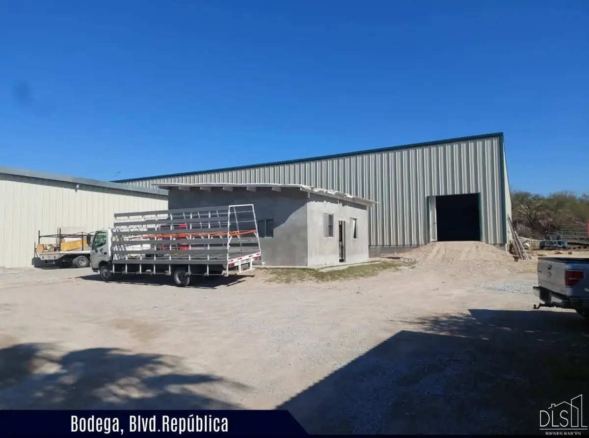 Bodega en renta en República, Piedras Negras — foto 1 de 3