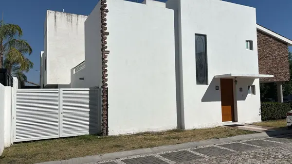 Casa en venta en Los Frailes, Corregidora — foto 2 de 28