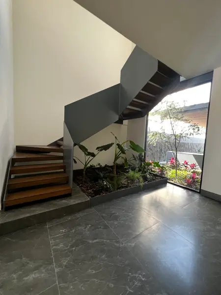 Casa en venta en La Valenciana, León — foto 2 de 14