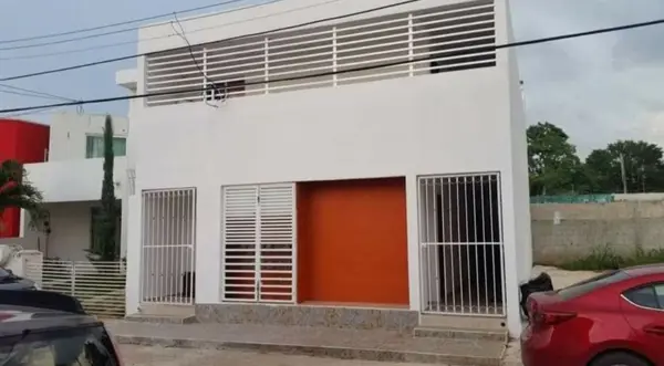 Departamento cerca de hospitales y ADO