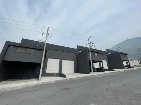 Bodega en venta en Parque 100, Santa Catarina — foto 3 de 15
