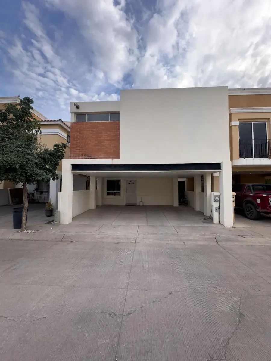 Casa en venta en El Esplendor, Hermosillo — foto 1 de 18