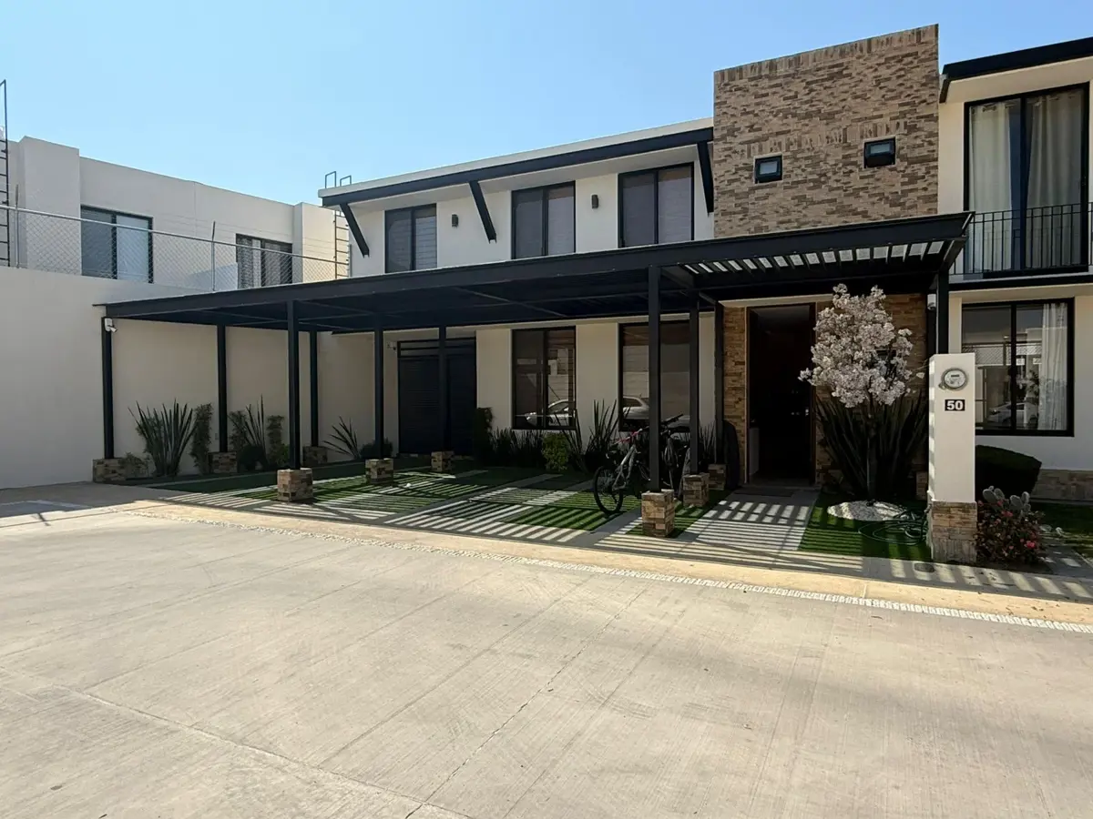 Casa en venta en Puerta de Piedra, Corregidora — foto 1 de 17
