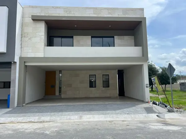 Casa en Venta en El Barrial, Santiago, Nuevo León 4