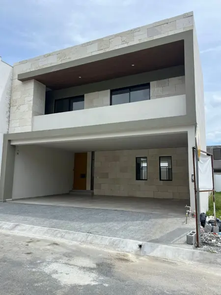 Casa en Venta en El Barrial, Santiago, Nuevo León 1