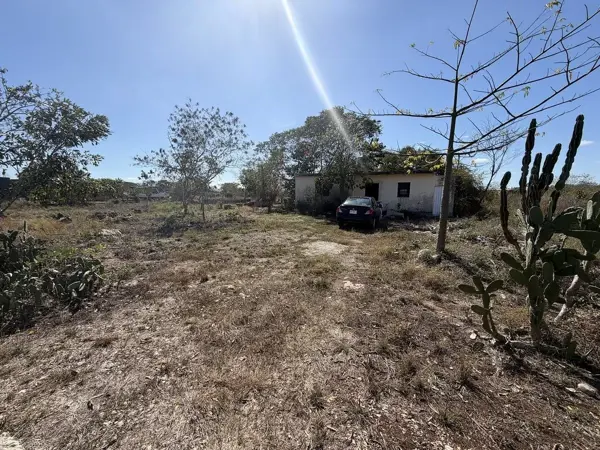 Terreno en Esquina en Venta en Chichi Suarez Merida Yucatan